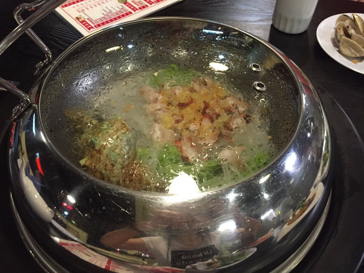 これはほんとに美味しかった！
海鮮蒸し？なまえがわからない。