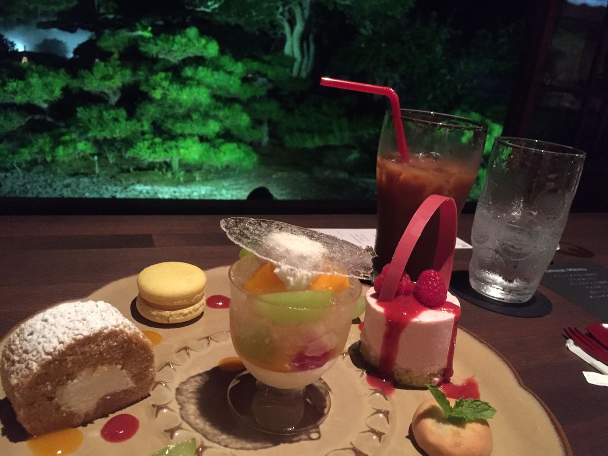 高速船で直島→高松へ
たまたま高松城で、城カフェのイベントが。
なんとか最...