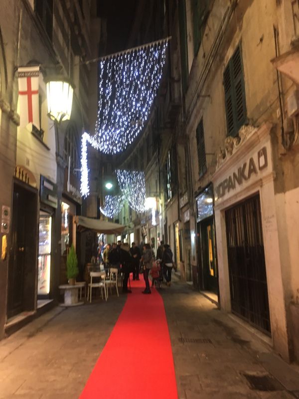 イタリア・ジェノヴァ「イタリアの思い出」の写真：ジェノヴァ旧市街のクリスマス
他のイタリ...