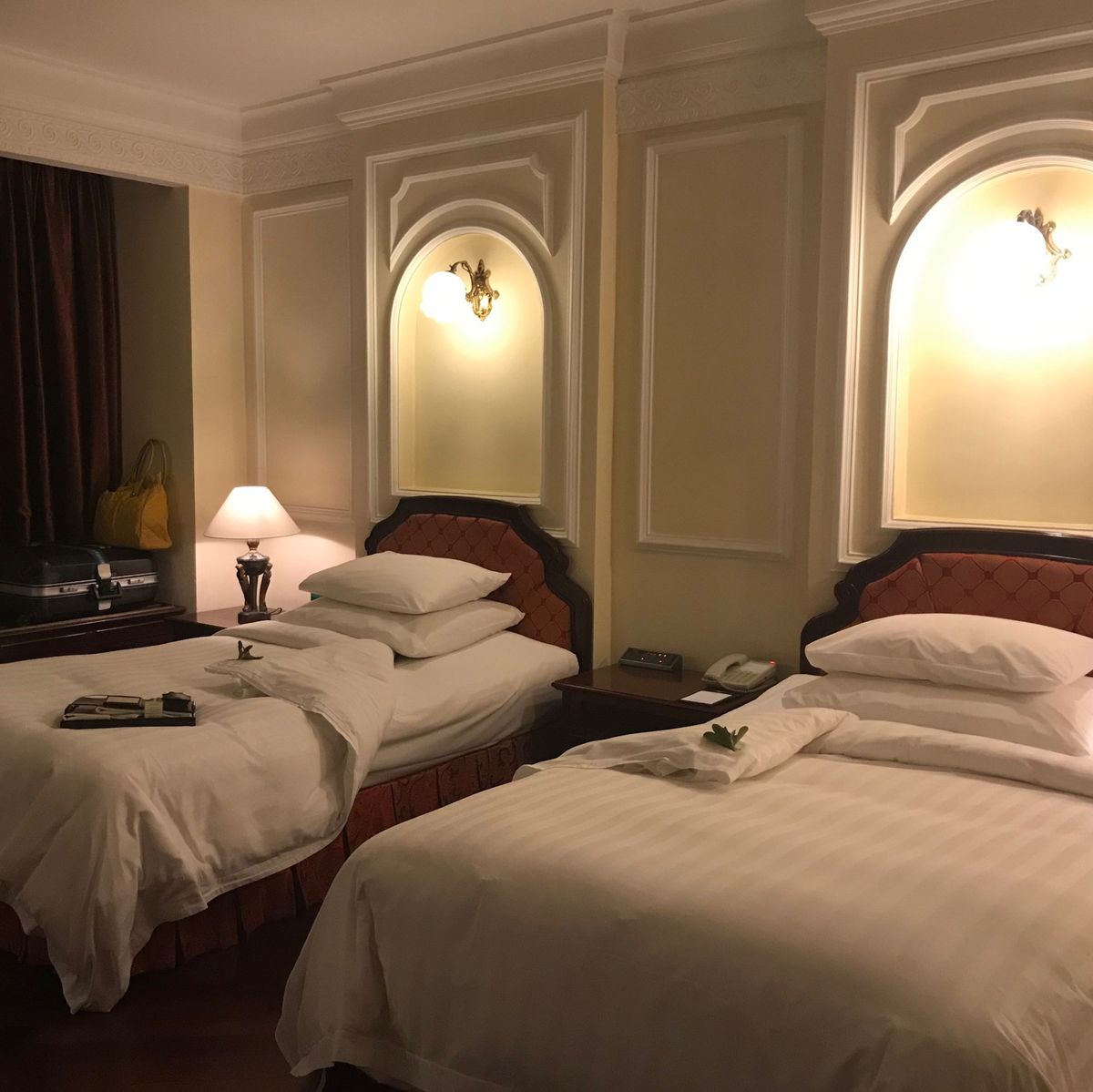 MAJESTICで。
サイゴン川を眺めながら朝食。
お粥や麺料理ほか色々あ...