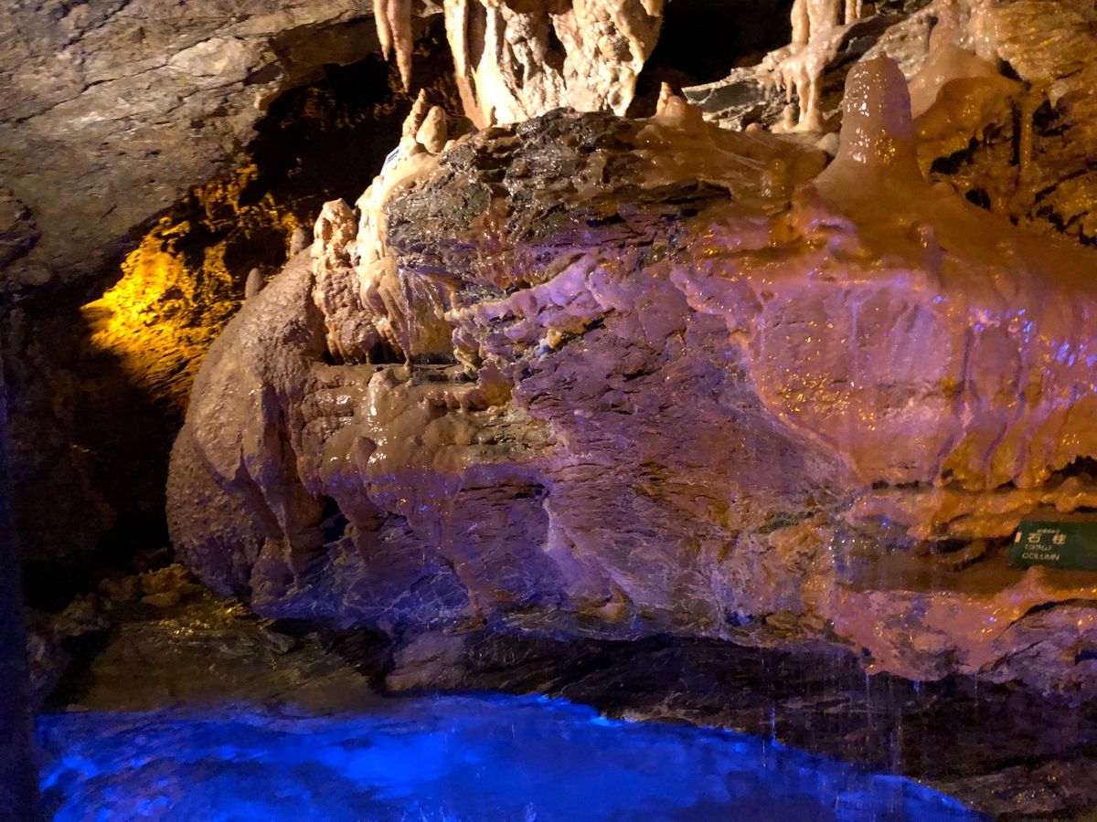 洞窟は欠かせません！