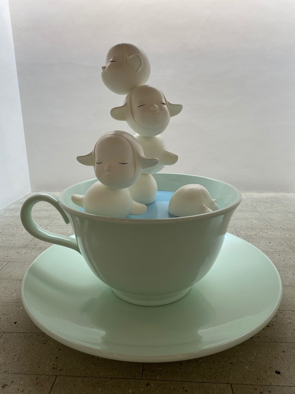 N's YARDの奈良美智さんの作品
