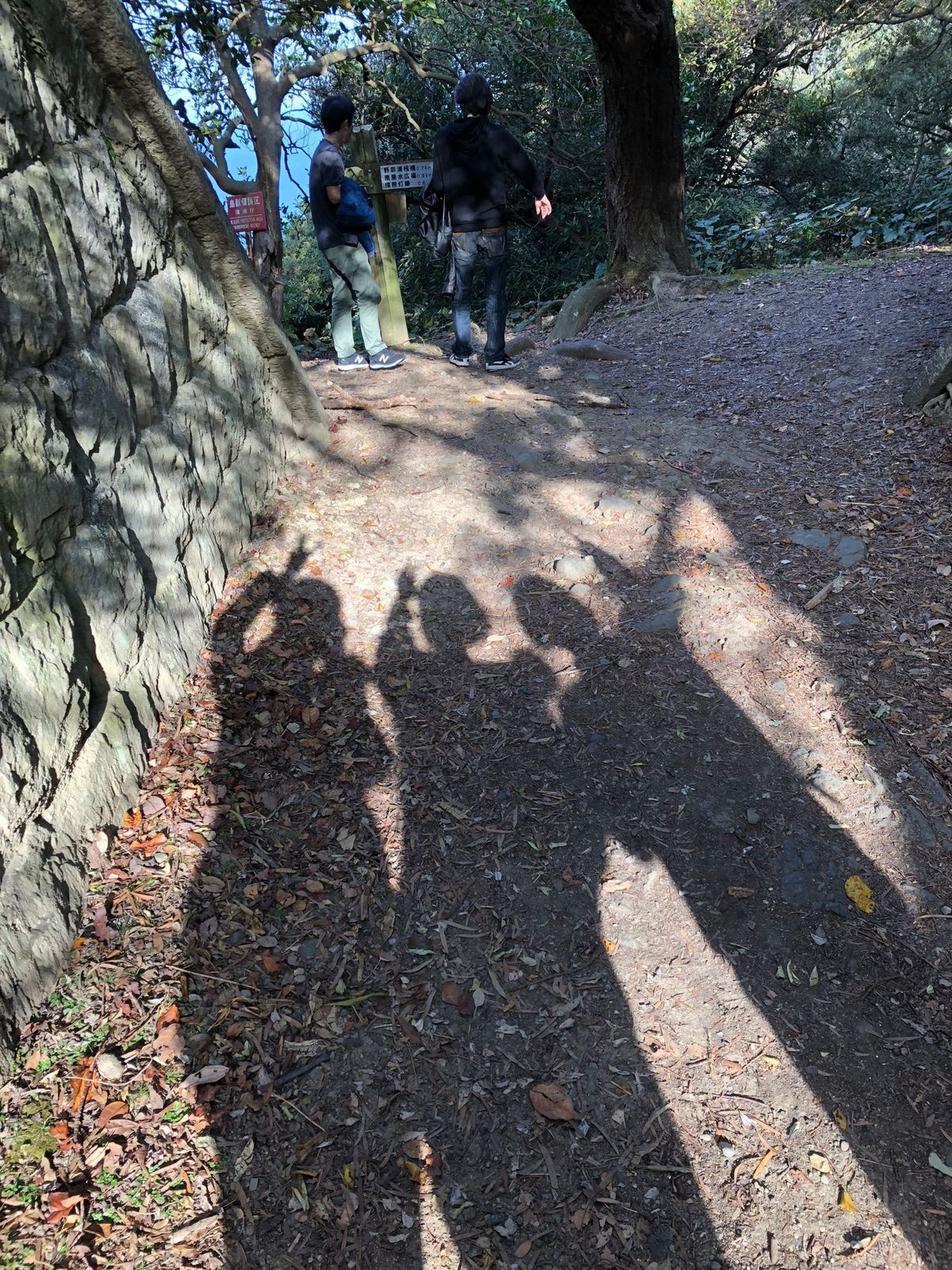 色々あるけど、頑張ろう！！
と励まし合った3人でした^ ^