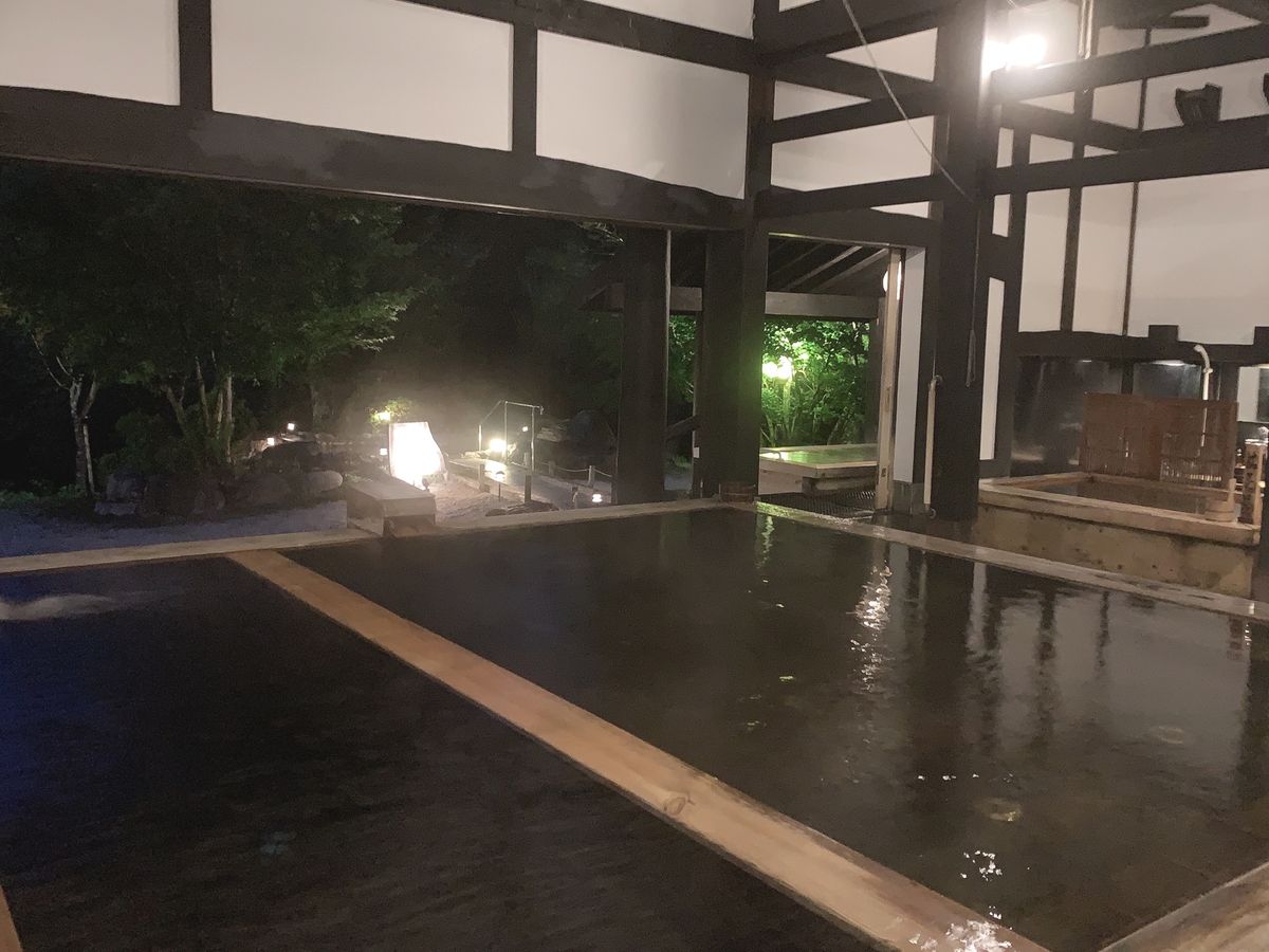 白馬、シェラリゾートホテル
サービスが素晴らしすぎる😍温泉も貸切状態で最高...