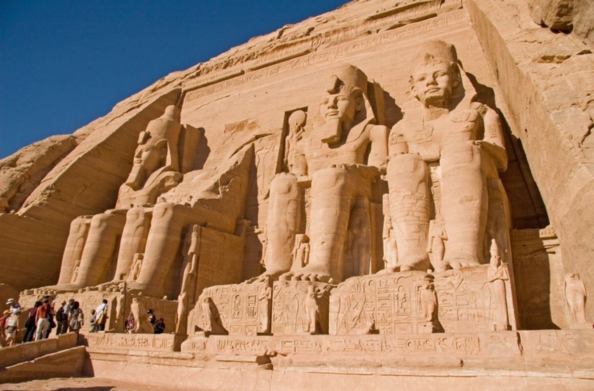 ●スフィンクスとピラミッド
●ラクダに乗っているのは、警察
●ハトシェプス...