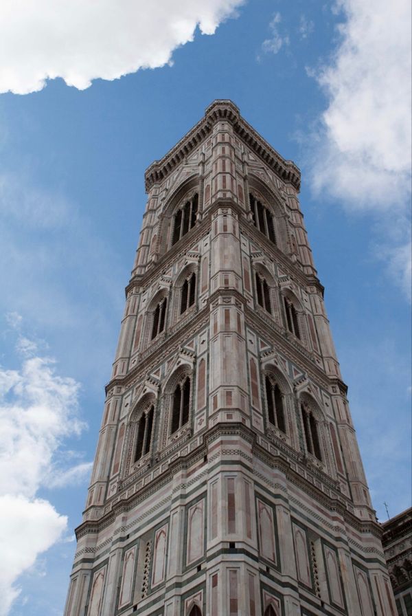 イタリア・ローマ「憧れのイタリア遠征　カエサルを偲んで」の写真：イタリア　フィレンツェ
●ジョットの鐘楼...