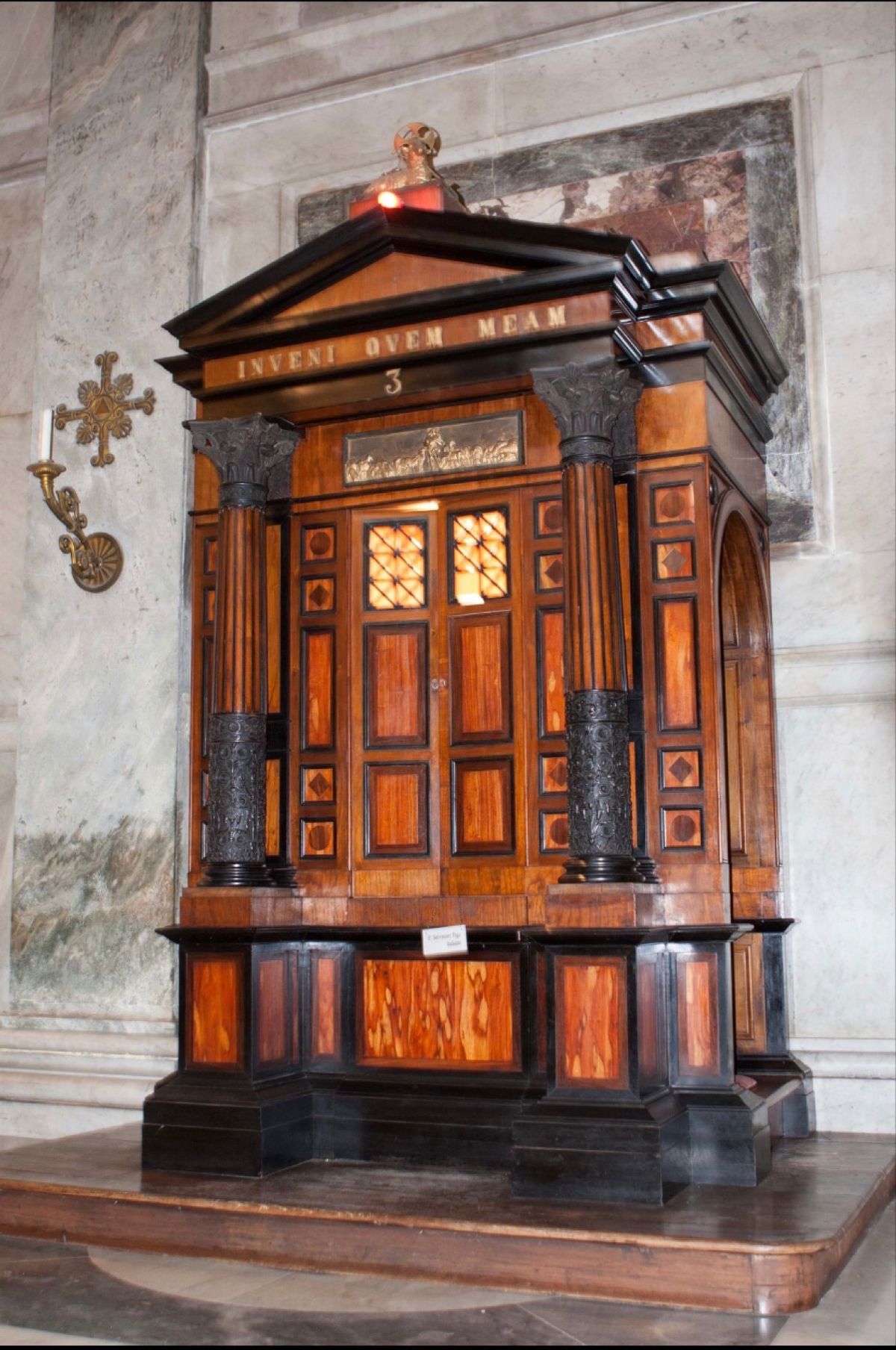 イタリア　ローマ
●サン・パオロ・フォーリ・レ・ムーレ教会（世界遺産）の祭...