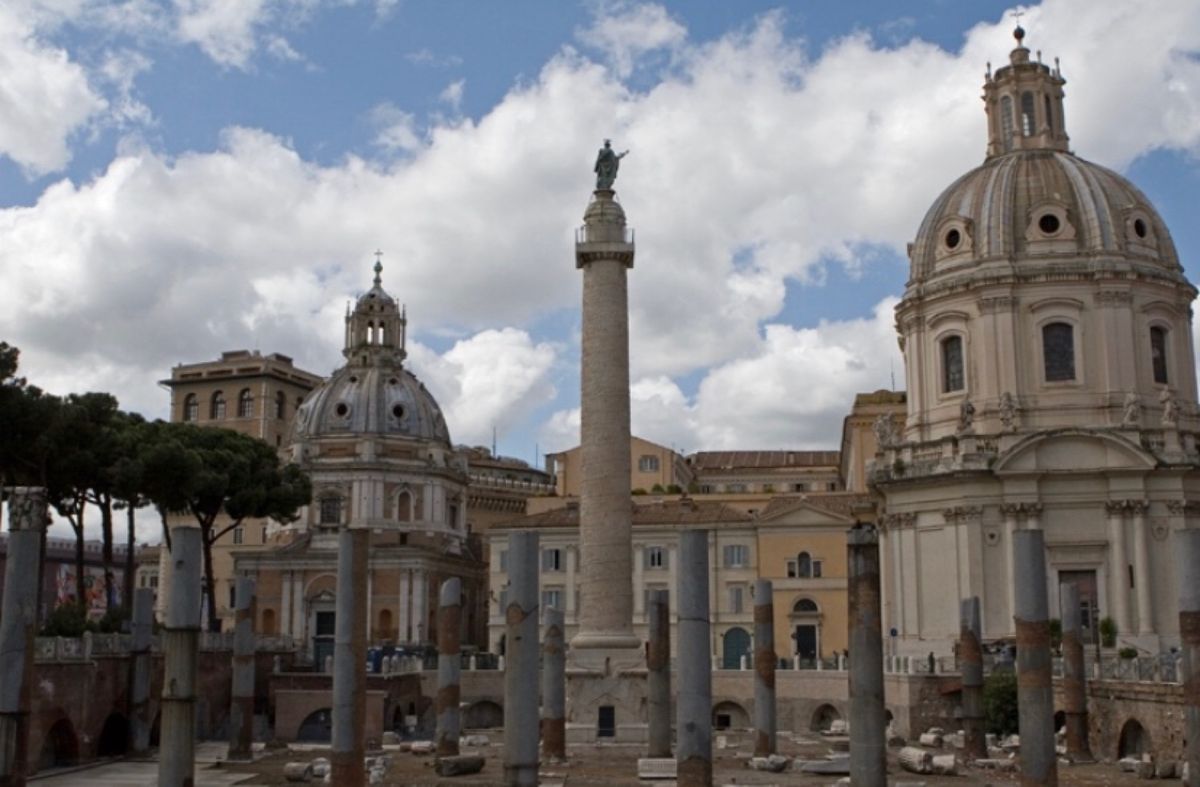 ●フォロ・ロマーノ（世界遺産）
●トラヤヌス帝記念柱（世界遺産）
●真実の...