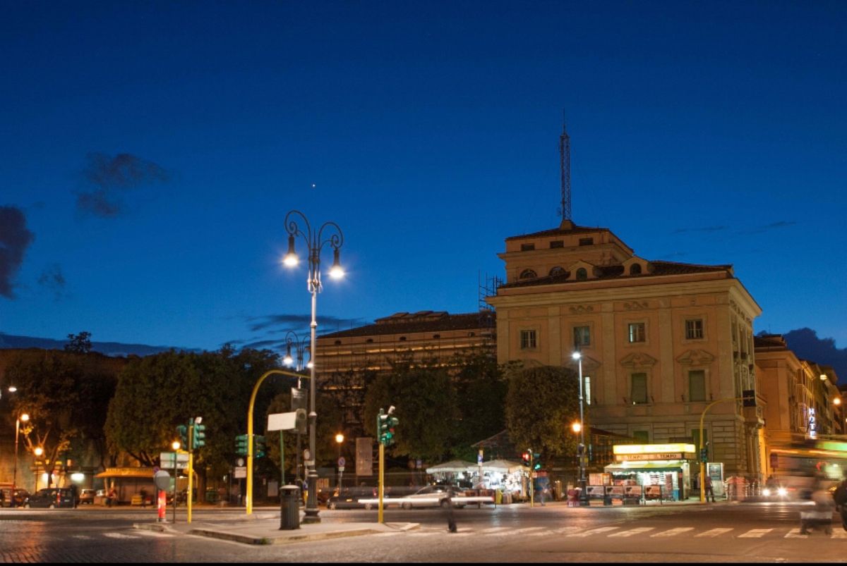 イタリア　ローマ
●この青を見て、青色が好きになった。ヨーロッパはなかなか...