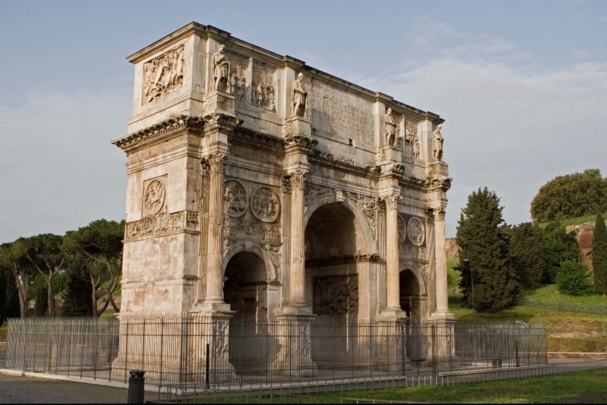 ●ローマ　トラヤヌス帝の市場（世界遺産）
●ローマ　コンスタンティヌス帝凱...