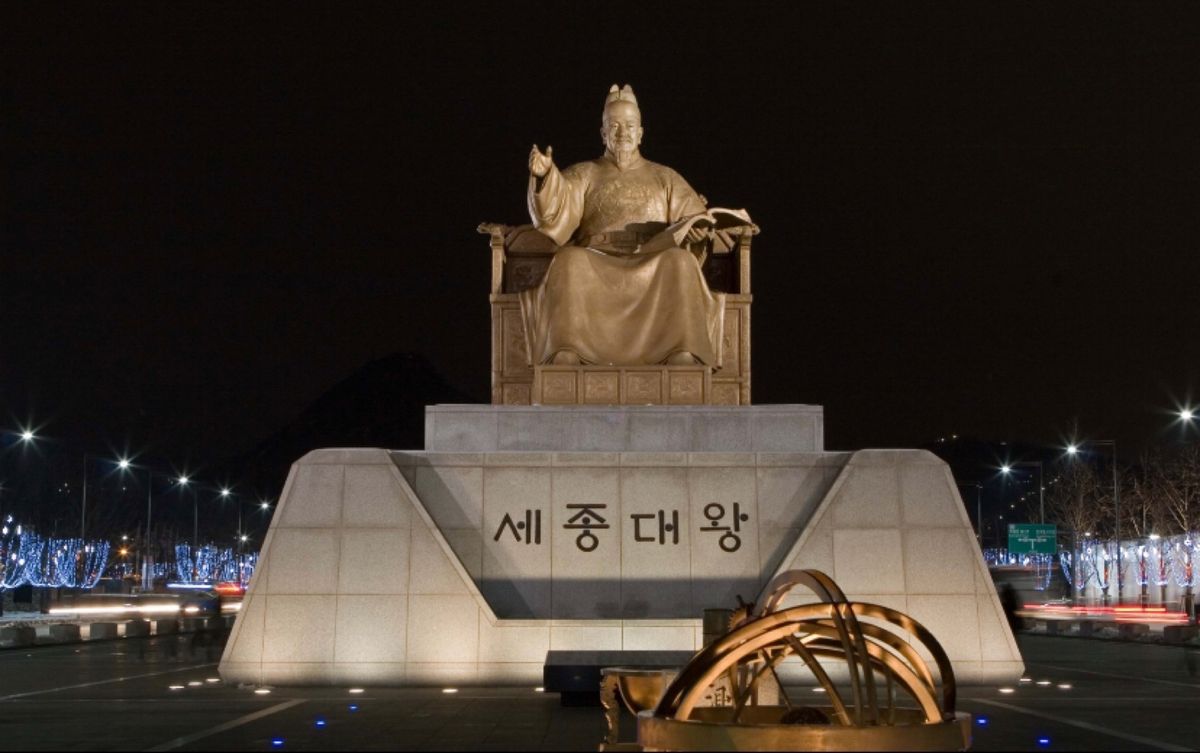 ●昌徳宮（世界遺産）
●光化門広場　世宗大王銅像
●朝鮮王陵40基　宣陵・...