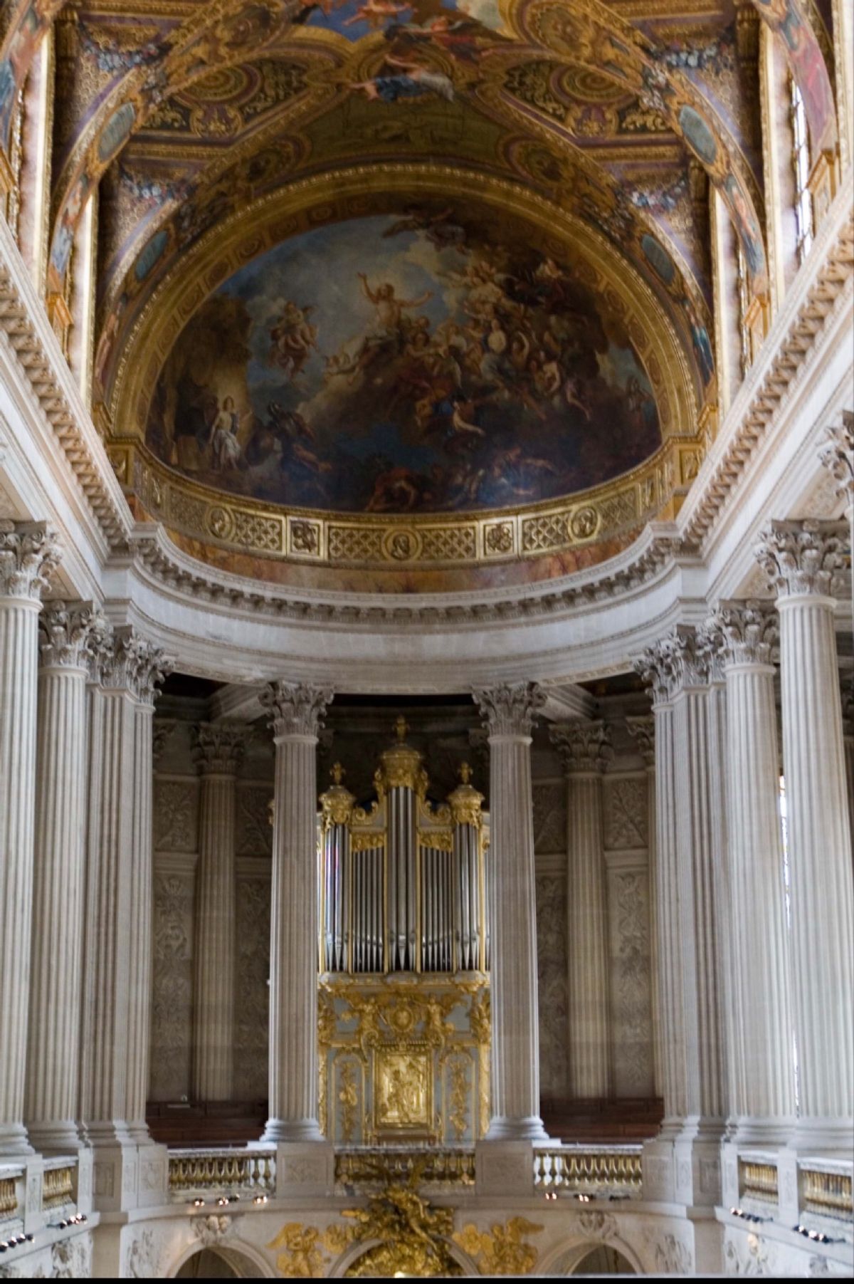 ヴェルサイユ　ヴェルサイユ宮殿（世界遺産）
●鏡の間
●鏡の間の天井
●王...