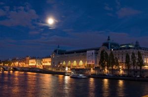 ●ルーブル美術館の夜景（世界遺産）
●エッフェル塔の夜景（世界遺産）
●シ...