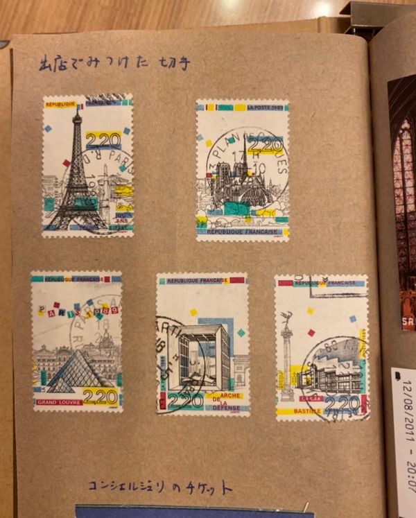 フランス・パリ「パリ&モン・サン・ミシェル遠征」の写真：フランス　パリ
●バリの露天で売ってた使...