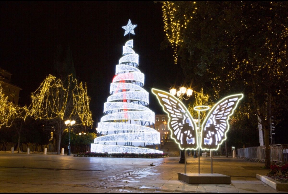 ギリシャ　アテネ
●サントリーニ島で発見された「ボクシングをする少年」アテ...
