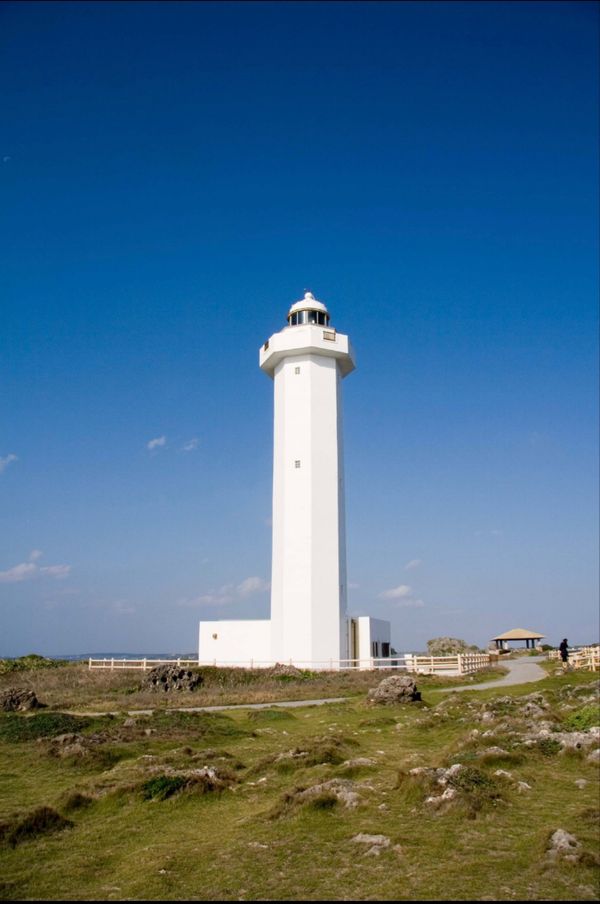 日本・沖縄県宮古島「宮古列島遠征」の写真：宮古島
●東平安名崎の灯台
●機上から見...