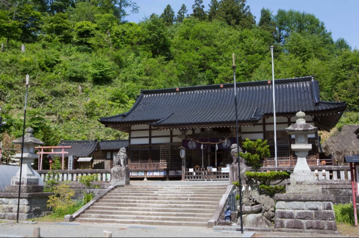 遠野
●ホテルの近くにあった南部神社
●南部神社にいた河童、2匹目GET！...