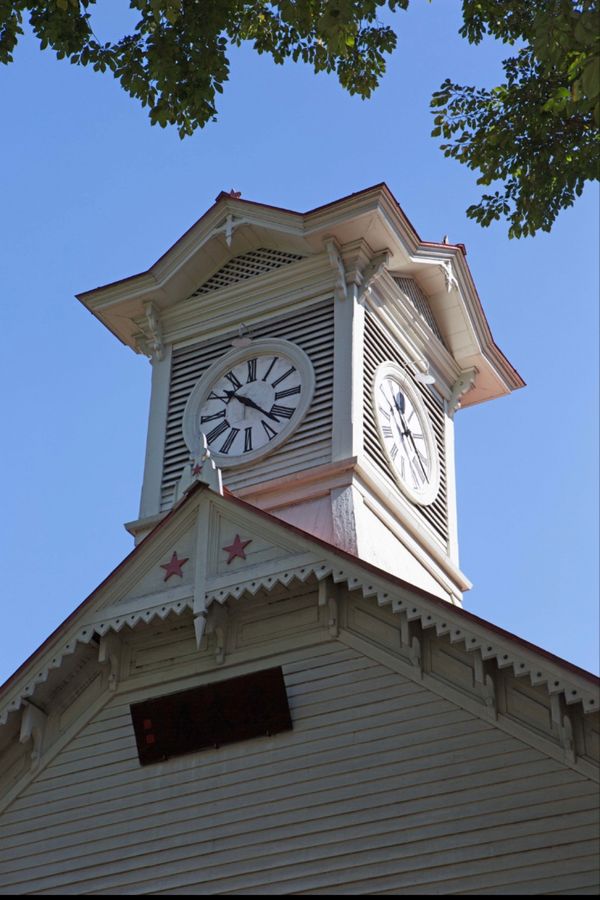 日本・北海道「札幌・小樽」の写真：札幌
●時計台
●噴水とテレビ塔
●テレ...