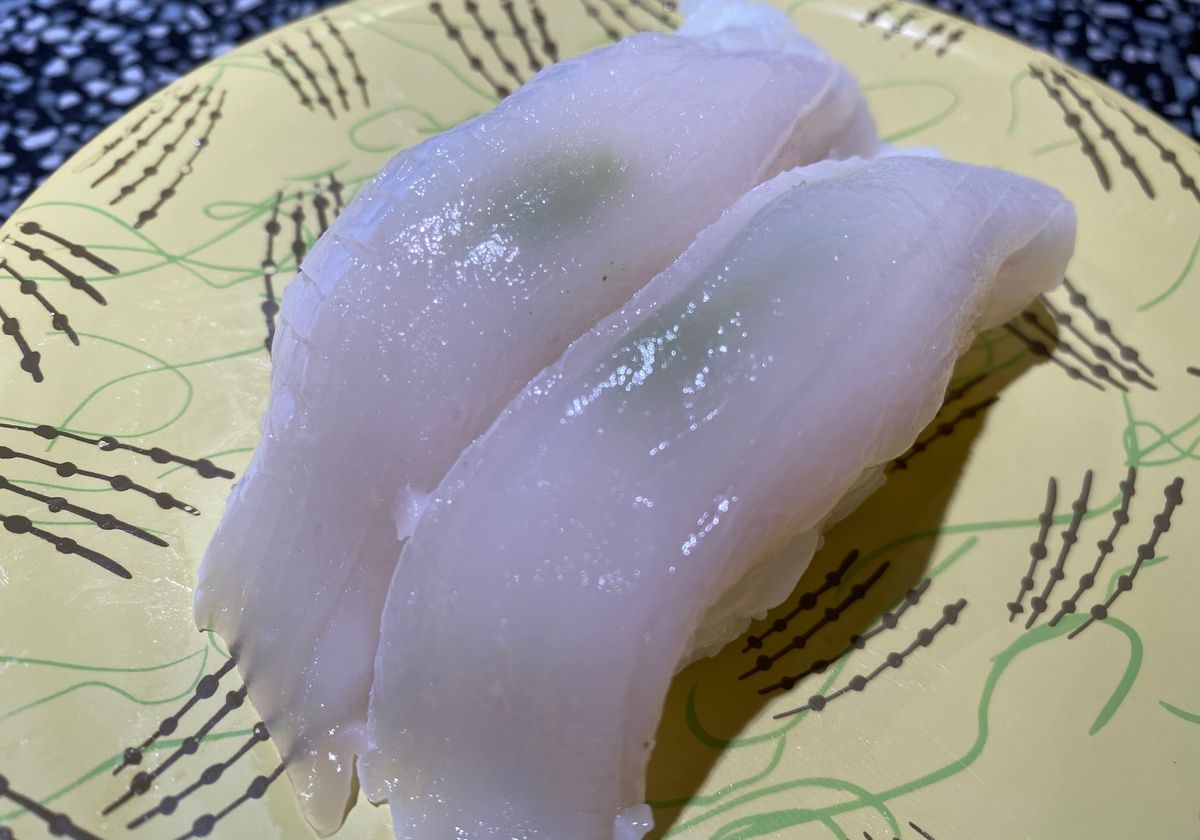 初日の夜ご飯はお寿司。
これはどうしても外せない。