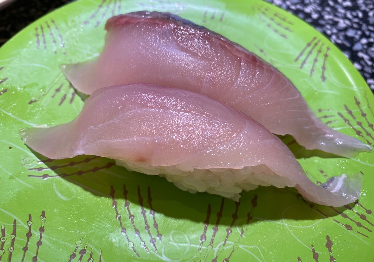 初日の夜ご飯はお寿司。
これはどうしても外せない。