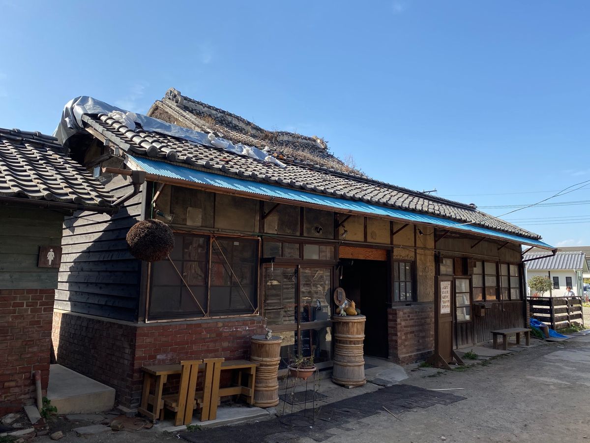 埼玉県深谷
●レトロな町並みの入り口
●古民家
●レトロな酒場
●梅の花
...