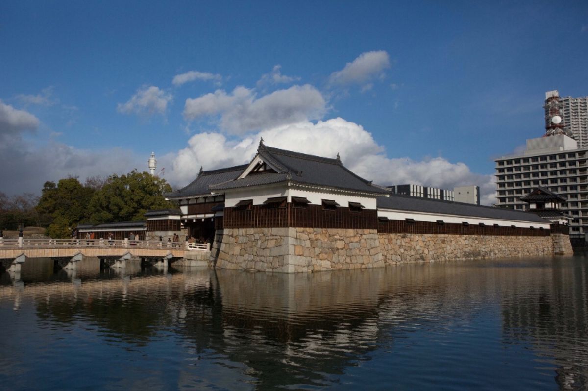 広島
●原爆ドーム
●広島城
●広島城　二の丸
●広島城

原爆ドームを見...