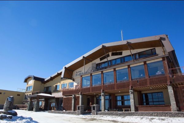 日本・長野県「美ヶ原高原　王ヶ頭ホテル」の写真：長野県美ヶ原高原
●王ヶ頭ホテル
●霜が...