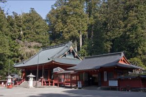 栃木県日光市
●大猷院　相の間と本殿（世界遺産）
●大猷院　皇嘉門（世界遺...