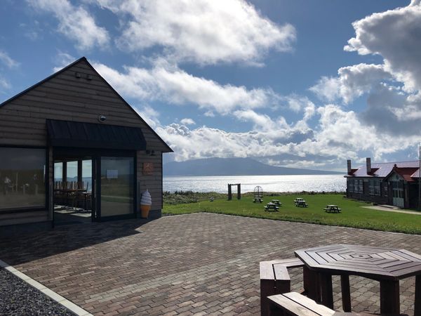 日本・礼文島「日本最北端　利尻礼文島の旅」の写真：利尻島で映画のロケ地へ。稚内から出張して...