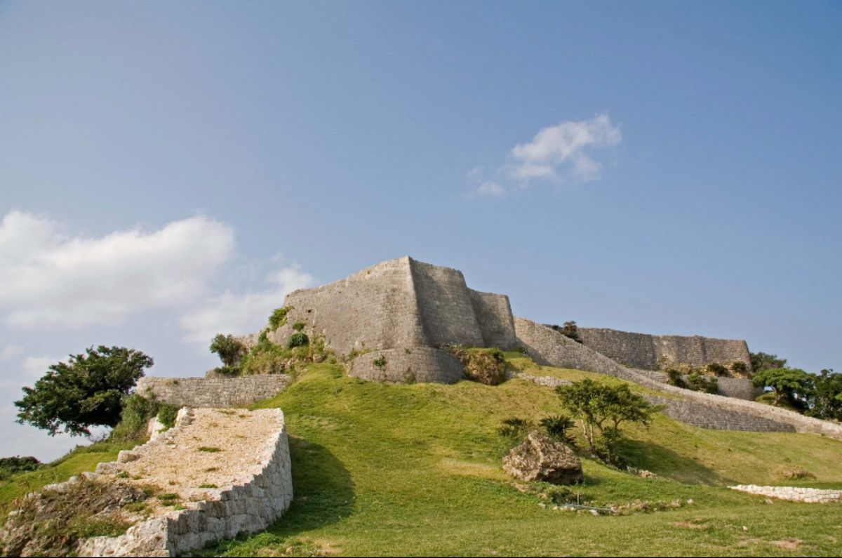 沖縄県
●うるま市　勝連城跡（世界遺産）
●読谷村　座喜味城跡（世界遺産）...