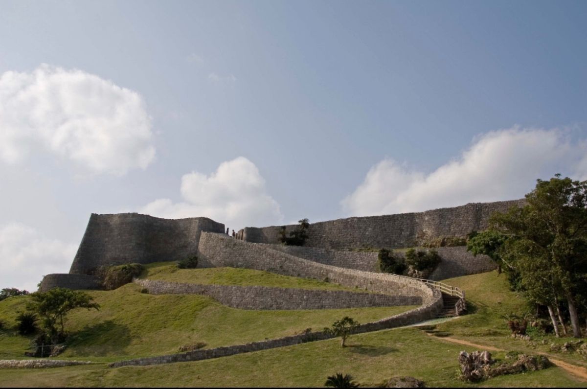 沖縄県
●うるま市　勝連城跡（世界遺産）
●読谷村　座喜味城跡（世界遺産）...