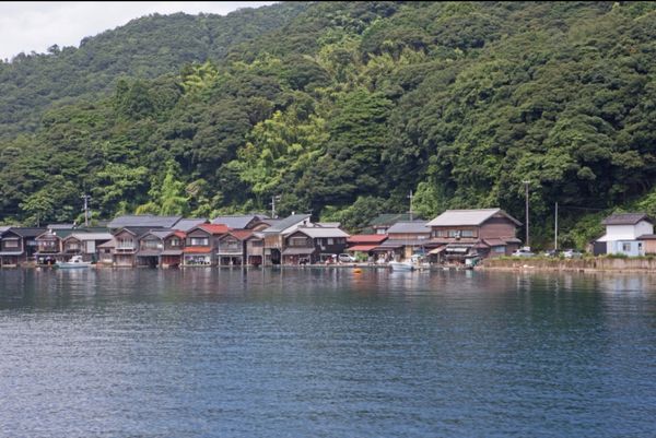 日本「天橋立と伊根の舟屋」の写真：京都府与謝野軍●伊根の船屋●伊根の船屋●伊根...
