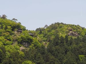 山形県
立石寺（山寺）
●立石寺の遠景
●立石寺　本堂
●立石寺　奥の院
...