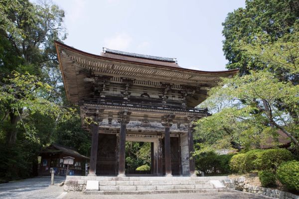 日本・滋賀県「古寺を訪ねて滋賀へ」の写真：滋賀県
●園城寺（三井寺）仁王門
●園城...