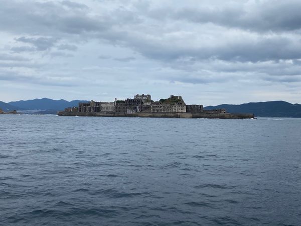 日本・長崎県「長崎　軍艦島と出島へ」の写真：長崎
●軍艦島（世界遺産）
●文明堂の本...