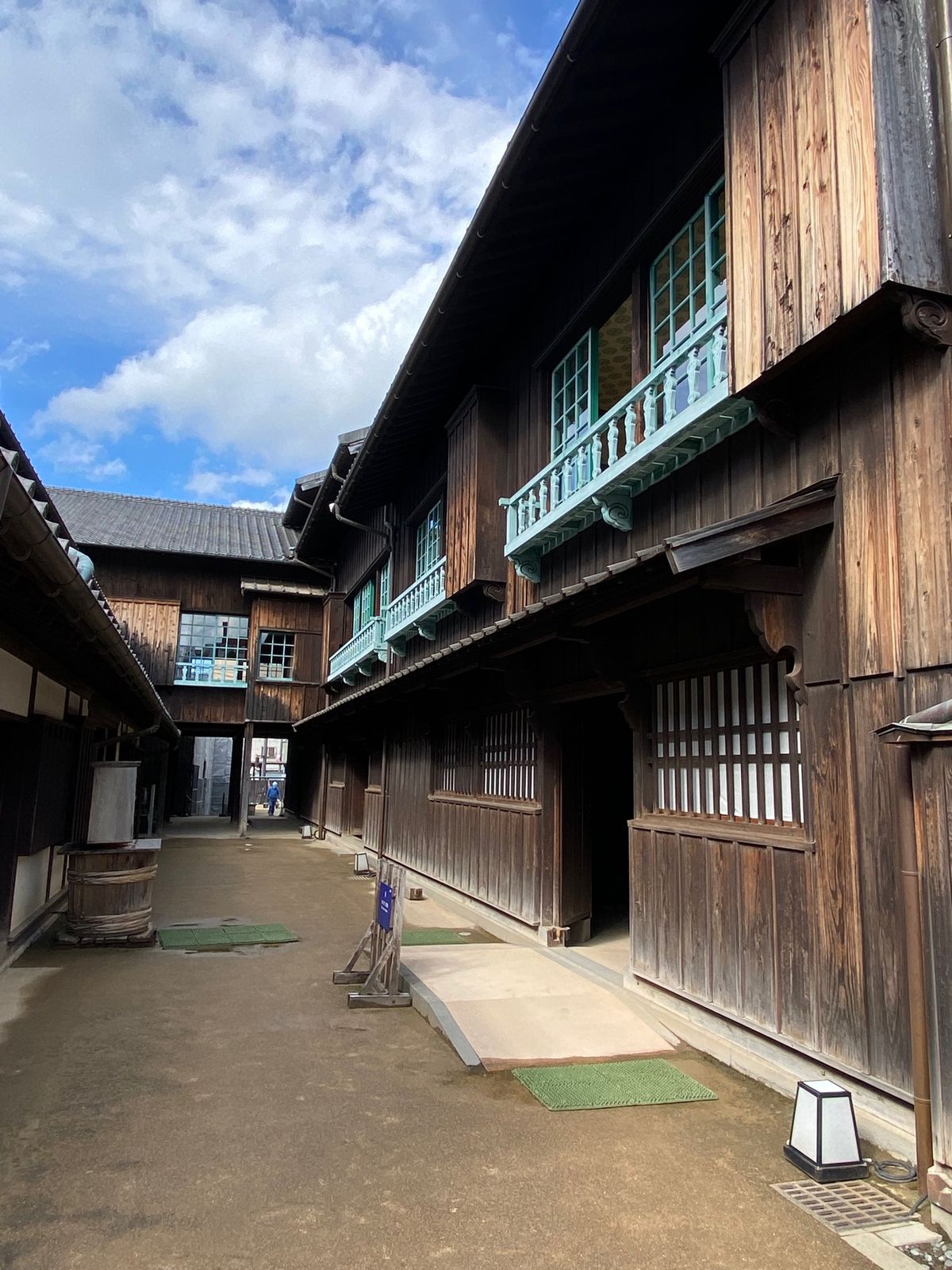 長崎　出島
●カピタン部屋　オランダ商館の生活が再現されている
●当時の食...