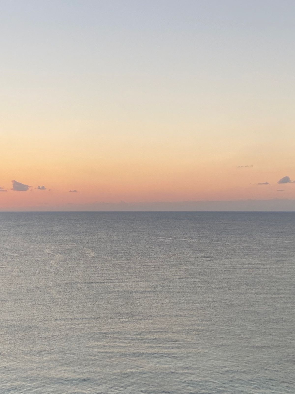 沖縄
●アリビラの部屋のベランダから見える海
●アリビラの部屋のベランダか...