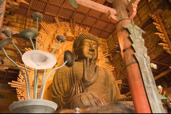 日本・京都府「京都・奈良」の写真：奈良
●東大寺の大仏（世界遺産）
●東大...