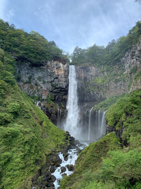 日本・栃木県「日光」の写真：メインはやっぱり華厳の滝。規模が違うね～...