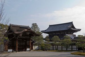 京都市
仁和寺（世界遺産）
●仁王門と勅使門
●桜の襖絵
●金堂
●五重塔...