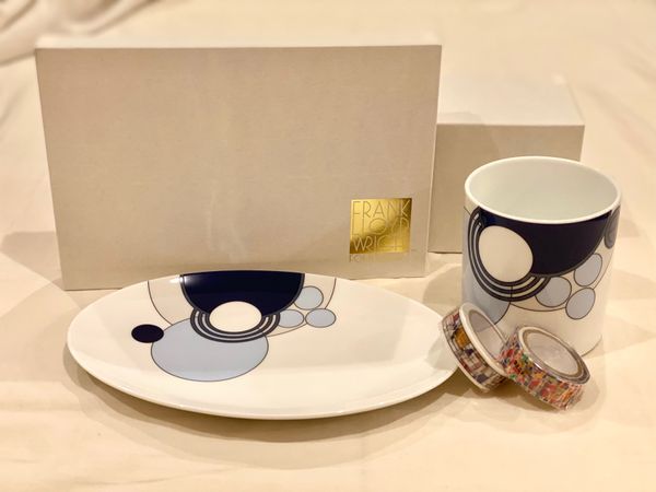 日本・東京都「マイル修行のため弾丸日帰り東京旅行」の写真：明日館のJMショップで
迷ったけど勢いで...