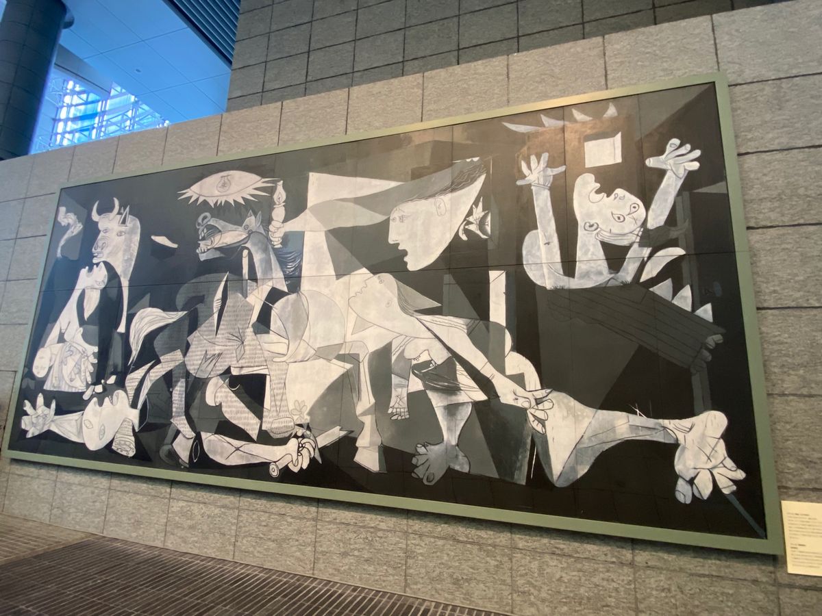 丸の内でランチ🍴

東京ステーションホテルはいつか泊まってみたいホテルの一...