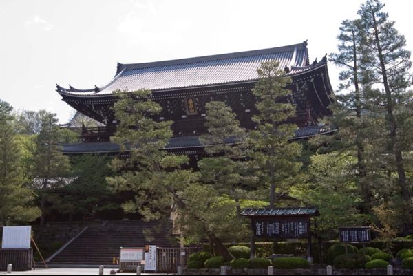 日本・京都府「世界遺産なのにまだ行けてない醍醐寺へ」の写真：京都市
●知恩院　三門
●知恩院　
●拝...