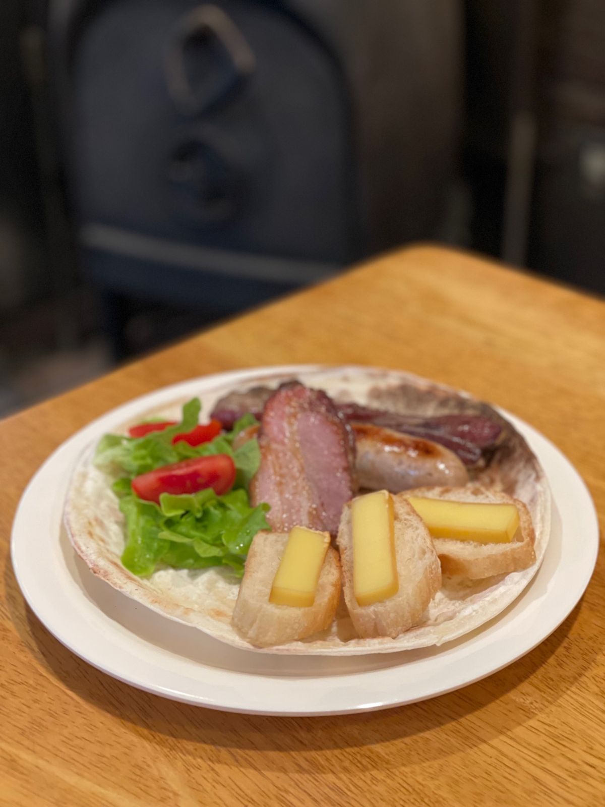 翌日、ランチで行ったスモーク料理屋さん♡
雰囲気もお料理も最高ーー♡