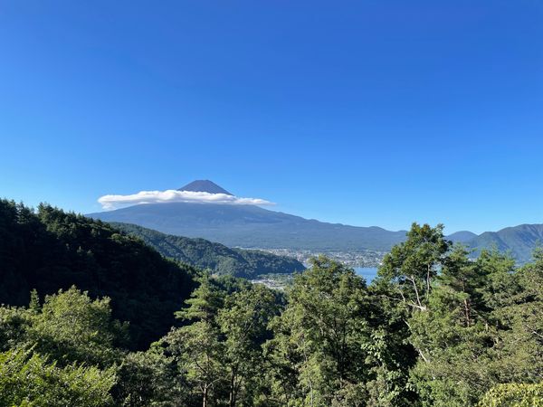 日本・山梨県「河口湖と富士山を眺めながらキャンプ⭐︎」の写真