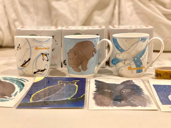 日本・北海道「念願の旭山動物園と青い池へ🤩」の写真：旭山動物園で爆買いしてしまったお土産たち...