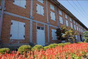 群馬県富岡市
富岡製糸場（世界遺産）
●東置繭所
●製糸所
●製糸所の機械...