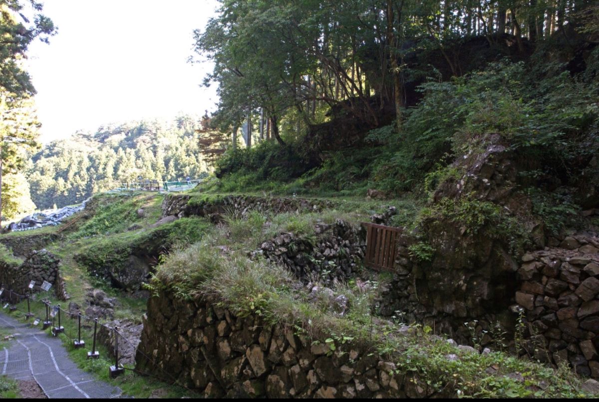 群馬県富岡市
富岡製糸場（世界遺産）
●ブリュナ館
●東置繭所
群馬県下仁...