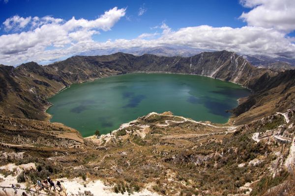 エクアドル・Quito「エクアドル在住」の写真：キロトア湖という美しいカルデラ湖がありま...