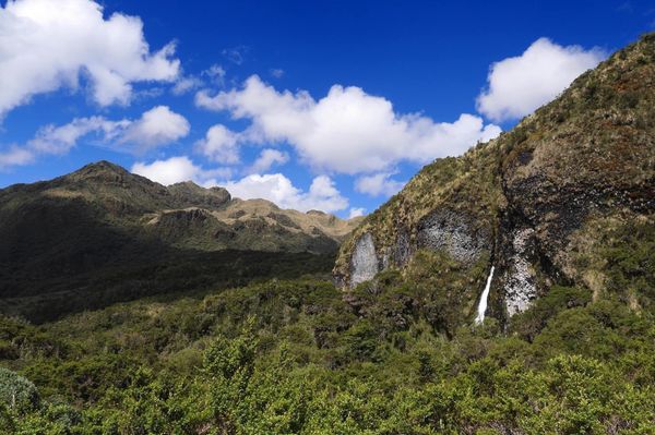 エクアドル・Quito「エクアドル在住」の写真：キトから東へ3時間ほど行った場所にある ...